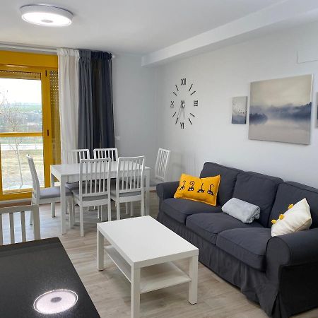 Apartamento Nuevo, Accesible Y Con Piscina !!! 萨拉曼卡 外观 照片