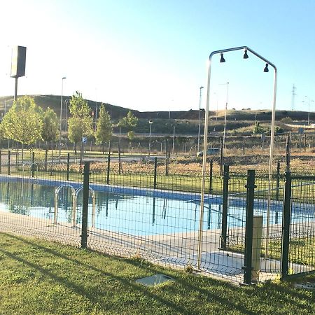 Apartamento Nuevo, Accesible Y Con Piscina !!! 萨拉曼卡 外观 照片